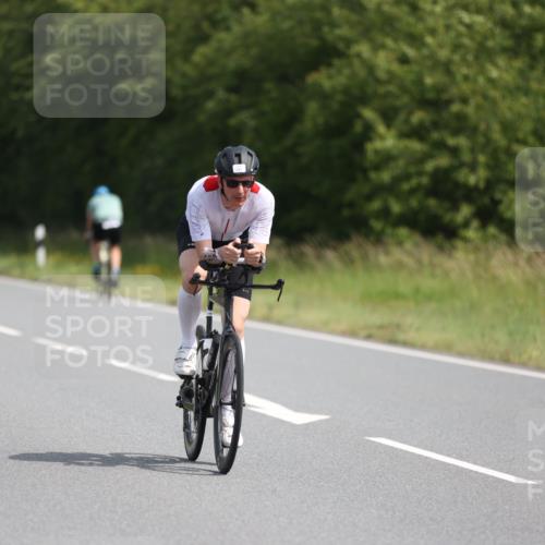 22.06.2025 - Viking Triathlon Yannick Fuchs http://msf.ph/oto/8105325 22.06.2025 11:29:37 Radfahren 83, 93, 182, 254, 281, 320, 375, 427, 487 meine-sportfotos.de