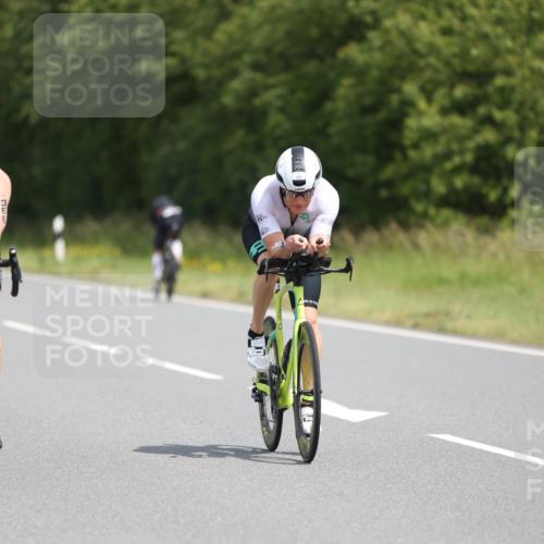 22.06.2025 - Viking Triathlon Yannick Fuchs http://msf.ph/oto/8105330 22.06.2025 12:10:01 Radfahren 59, 298, 313, 366, 386, 437, 542 meine-sportfotos.de