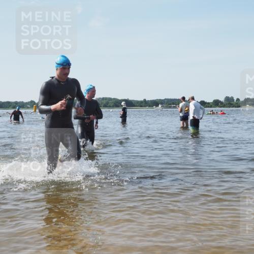 22.06.2025 - Viking Triathlon KatJ http://msf.ph/oto/8105331 22.06.2025 10:36:23 Schwimmen 42, 88, 101, 232, 251, 334, 407 meine-sportfotos.de