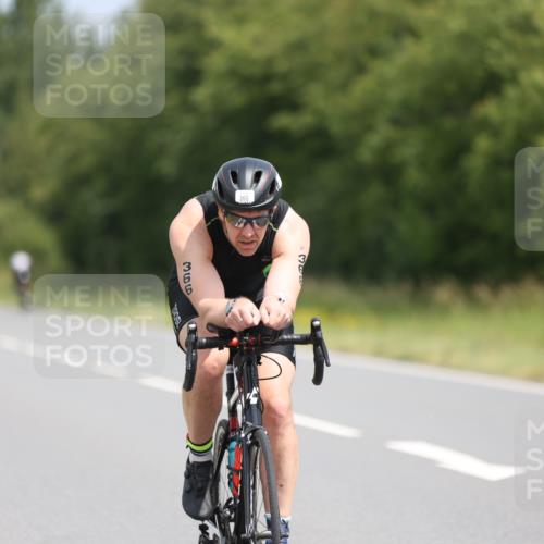22.06.2025 - Viking Triathlon Yannick Fuchs http://msf.ph/oto/8105341 22.06.2025 12:10:01 Radfahren 59, 298, 313, 366, 386, 437, 542 meine-sportfotos.de