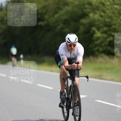 22.06.2025 - Viking Triathlon Yannick Fuchs http://msf.ph/oto/8105348 22.06.2025 11:29:38 Radfahren 83, 93, 182, 254, 281, 320, 375, 487 meine-sportfotos.de