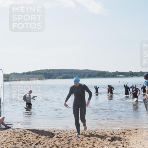 22.06.2025 - Viking Triathlon MichiJ http://msf.ph/oto/8105364 22.06.2025 10:50:25 Schwimmen 24, 202, 418, 431, 463 meine-sportfotos.de