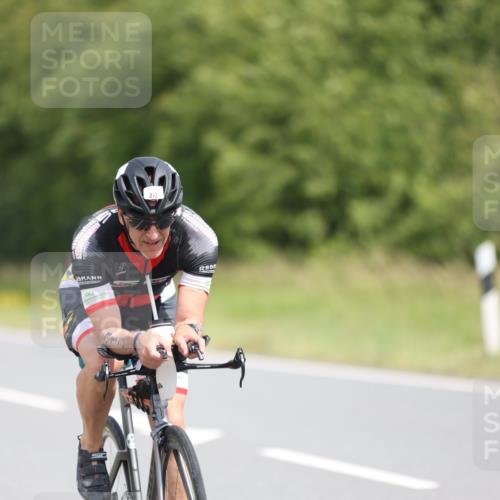 22.06.2025 - Viking Triathlon Yannick Fuchs http://msf.ph/oto/8105378 22.06.2025 12:10:05 Radfahren 57, 59, 313, 366, 386 meine-sportfotos.de