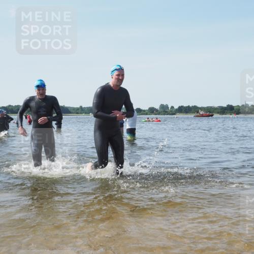 22.06.2025 - Viking Triathlon KatJ http://msf.ph/oto/8105379 22.06.2025 10:36:25 Schwimmen 42, 88, 101, 232, 251, 334, 407 meine-sportfotos.de
