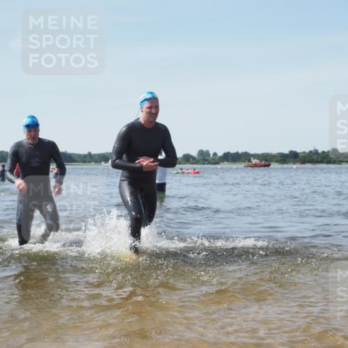 22.06.2025 - Viking Triathlon KatJ http://msf.ph/oto/8105384 22.06.2025 10:36:25 Schwimmen 42, 88, 101, 232, 251, 334, 407 meine-sportfotos.de