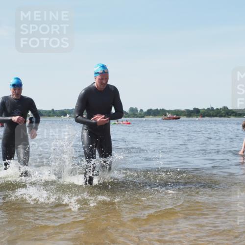22.06.2025 - Viking Triathlon KatJ http://msf.ph/oto/8105393 22.06.2025 10:36:26 Schwimmen 42, 88, 101, 232, 251, 334, 407 meine-sportfotos.de