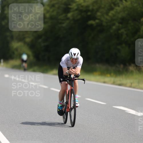 22.06.2025 - Viking Triathlon Yannick Fuchs http://msf.ph/oto/8105397 22.06.2025 11:29:43 Radfahren 72, 131, 154, 182, 254, 375, 553 meine-sportfotos.de