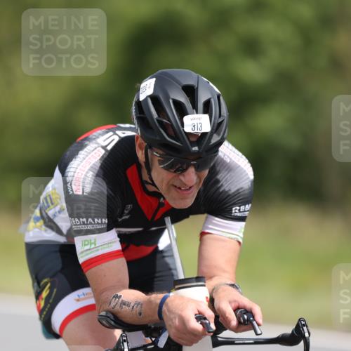 22.06.2025 - Viking Triathlon Yannick Fuchs http://msf.ph/oto/8105400 22.06.2025 12:10:06 Radfahren 57, 59, 171, 313, 366, 386 meine-sportfotos.de