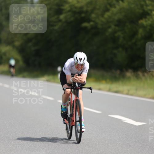 22.06.2025 - Viking Triathlon Yannick Fuchs http://msf.ph/oto/8105402 22.06.2025 11:29:43 Radfahren 72, 131, 154, 182, 254, 375, 553 meine-sportfotos.de
