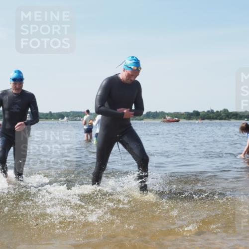 22.06.2025 - Viking Triathlon KatJ http://msf.ph/oto/8105414 22.06.2025 10:36:26 Schwimmen 42, 88, 101, 232, 251, 334, 407 meine-sportfotos.de