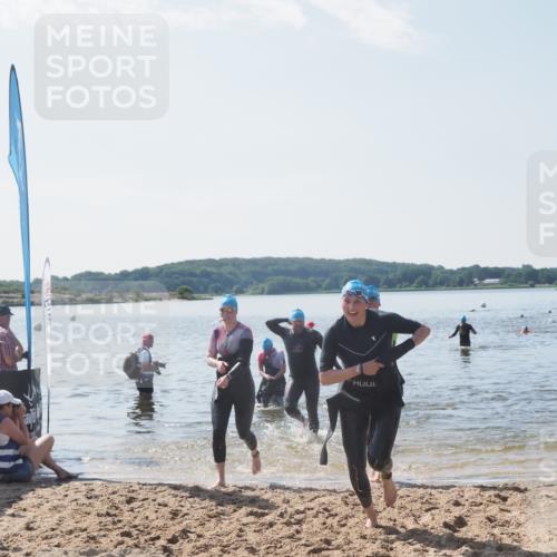 22.06.2025 - Viking Triathlon MichiJ http://msf.ph/oto/8105446 22.06.2025 10:50:42 Schwimmen 24, 48, 202, 402, 418, 533 meine-sportfotos.de