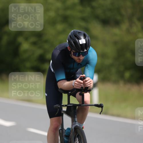 22.06.2025 - Viking Triathlon Yannick Fuchs http://msf.ph/oto/8105454 22.06.2025 12:10:14 Radfahren 57, 59, 152, 171, 295, 332, 500, 540, 552 meine-sportfotos.de