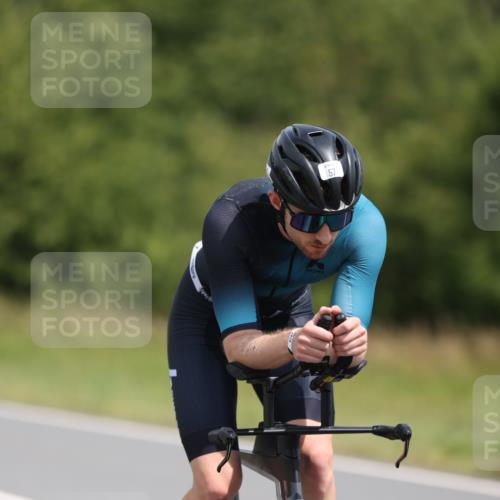 22.06.2025 - Viking Triathlon Yannick Fuchs http://msf.ph/oto/8105457 22.06.2025 12:10:14 Radfahren 57, 59, 152, 171, 295, 332, 500, 540, 552 meine-sportfotos.de