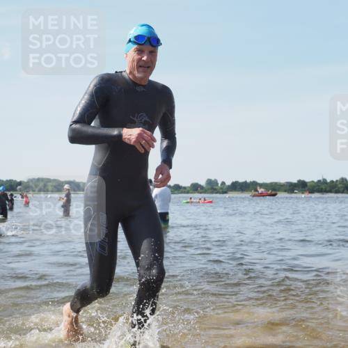 22.06.2025 - Viking Triathlon KatJ http://msf.ph/oto/8105477 22.06.2025 10:36:28 Schwimmen 42, 88, 101, 232, 251, 332, 334 meine-sportfotos.de