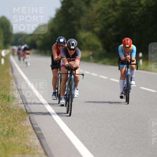 22.06.2025 - Viking Triathlon Yannick Fuchs http://msf.ph/oto/8105497 22.06.2025 11:29:50 Radfahren 72, 131, 150, 154, 270, 370, 553 meine-sportfotos.de