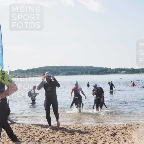 22.06.2025 - Viking Triathlon MichiJ http://msf.ph/oto/8105517 22.06.2025 10:50:45 Schwimmen 48, 202, 402, 418, 533 meine-sportfotos.de