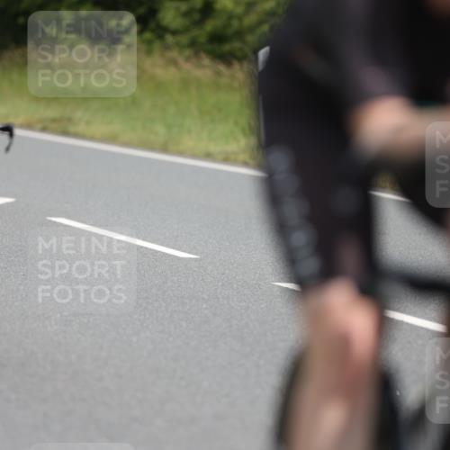 22.06.2025 - Viking Triathlon Yannick Fuchs http://msf.ph/oto/8105527 22.06.2025 12:10:20 Radfahren 152, 171, 295, 332, 363, 500, 540, 552 meine-sportfotos.de