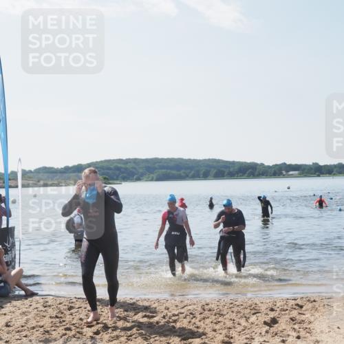 22.06.2025 - Viking Triathlon MichiJ http://msf.ph/oto/8105537 22.06.2025 10:50:46 Schwimmen 48, 402, 533 meine-sportfotos.de
