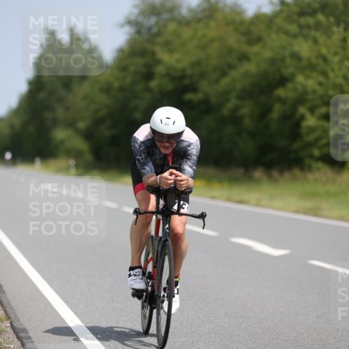 22.06.2025 - Viking Triathlon Yannick Fuchs http://msf.ph/oto/8105546 22.06.2025 12:10:23 Radfahren 152, 332, 363, 500, 540, 662 meine-sportfotos.de