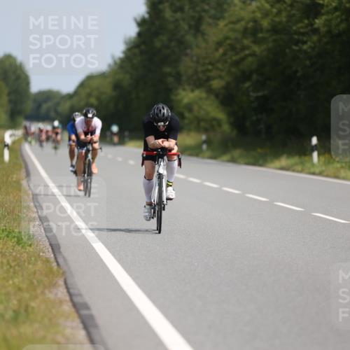 22.06.2025 - Viking Triathlon Yannick Fuchs http://msf.ph/oto/8105561 22.06.2025 11:29:56 Radfahren 72, 131, 150, 153, 270, 370, 553, 651 meine-sportfotos.de