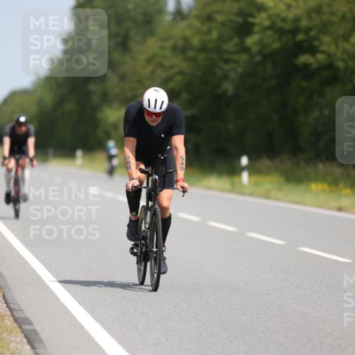 22.06.2025 - Viking Triathlon Yannick Fuchs http://msf.ph/oto/8105569 22.06.2025 12:10:32 Radfahren 23, 188, 306, 363, 548, 662 meine-sportfotos.de