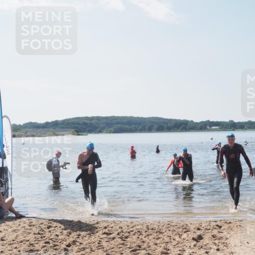22.06.2025 - Viking Triathlon MichiJ http://msf.ph/oto/8105599 22.06.2025 10:51:05 Schwimmen 308, 436, 484, 523, 543 meine-sportfotos.de