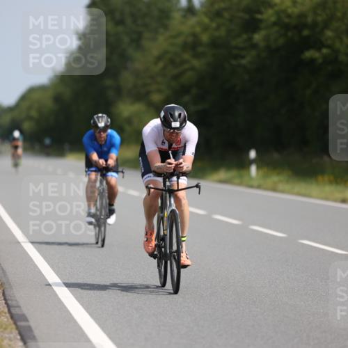 22.06.2025 - Viking Triathlon Yannick Fuchs http://msf.ph/oto/8105639 22.06.2025 11:29:59 Radfahren 150, 153, 270, 370, 376, 651 meine-sportfotos.de