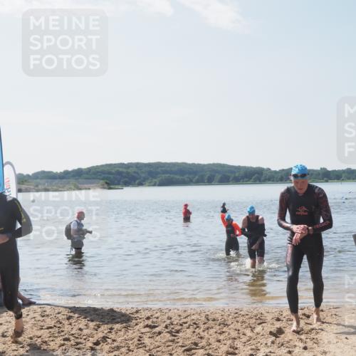 22.06.2025 - Viking Triathlon MichiJ http://msf.ph/oto/8105640 22.06.2025 10:51:08 Schwimmen 308, 436, 484, 523, 543 meine-sportfotos.de