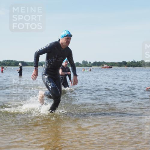 22.06.2025 - Viking Triathlon KatJ http://msf.ph/oto/8105642 22.06.2025 10:36:37 Schwimmen 42, 232, 251, 332 meine-sportfotos.de