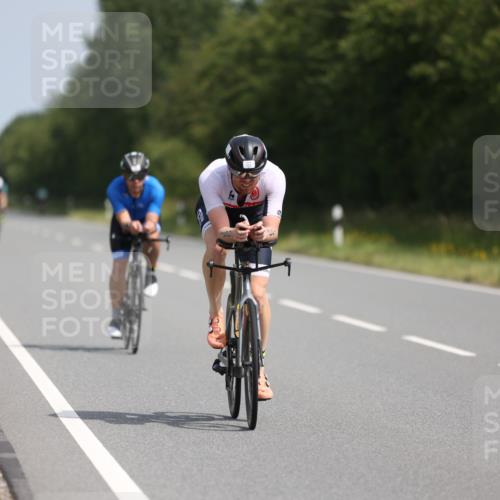 22.06.2025 - Viking Triathlon Yannick Fuchs http://msf.ph/oto/8105643 22.06.2025 11:29:59 Radfahren 150, 153, 270, 370, 376, 651 meine-sportfotos.de
