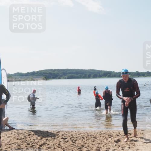 22.06.2025 - Viking Triathlon MichiJ http://msf.ph/oto/8105645 22.06.2025 10:51:08 Schwimmen 308, 436, 484, 523, 543 meine-sportfotos.de