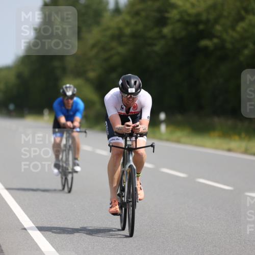 22.06.2025 - Viking Triathlon Yannick Fuchs http://msf.ph/oto/8105647 22.06.2025 11:29:59 Radfahren 150, 153, 270, 370, 376, 651 meine-sportfotos.de