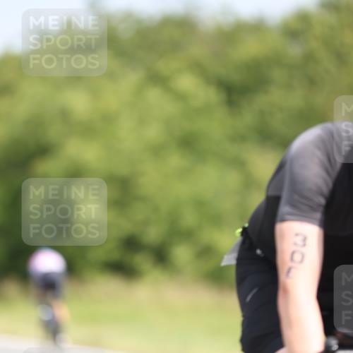 22.06.2025 - Viking Triathlon Yannick Fuchs http://msf.ph/oto/8105661 22.06.2025 12:10:37 Radfahren 23, 106, 116, 188, 247, 306, 548 meine-sportfotos.de