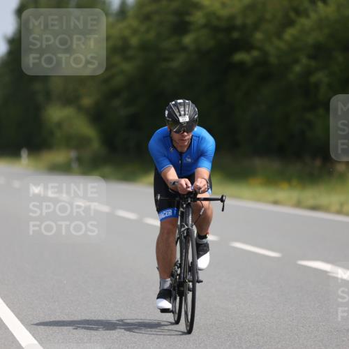 22.06.2025 - Viking Triathlon Yannick Fuchs http://msf.ph/oto/8105688 22.06.2025 11:30:00 Radfahren 150, 153, 270, 370, 376, 651 meine-sportfotos.de