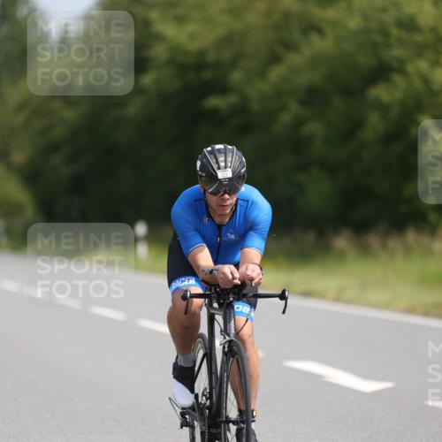 22.06.2025 - Viking Triathlon Yannick Fuchs http://msf.ph/oto/8105696 22.06.2025 11:30:01 Radfahren 150, 153, 270, 370, 376, 651 meine-sportfotos.de
