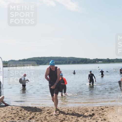 22.06.2025 - Viking Triathlon MichiJ http://msf.ph/oto/8105711 22.06.2025 10:51:12 Schwimmen 308, 436, 477, 484 meine-sportfotos.de