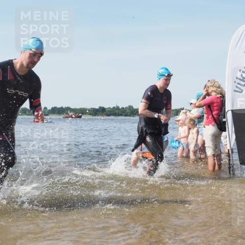 22.06.2025 - Viking Triathlon KatJ http://msf.ph/oto/8105731 22.06.2025 10:36:40 Schwimmen 42, 232, 251, 332 meine-sportfotos.de