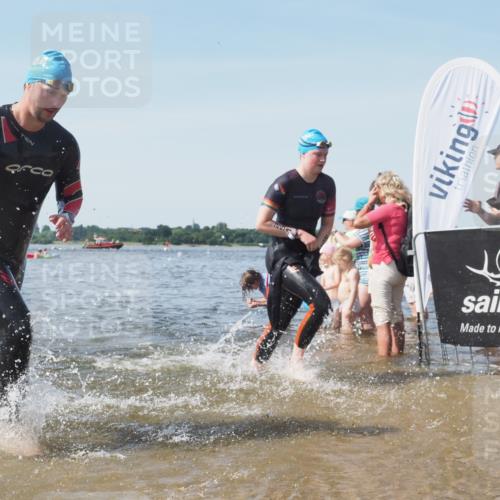 22.06.2025 - Viking Triathlon KatJ http://msf.ph/oto/8105738 22.06.2025 10:36:40 Schwimmen 42, 232, 251, 332 meine-sportfotos.de