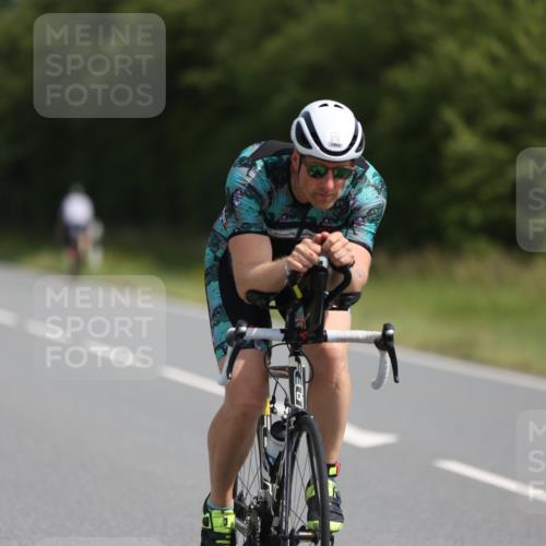 22.06.2025 - Viking Triathlon Yannick Fuchs http://msf.ph/oto/8105747 22.06.2025 11:30:09 Radfahren 288, 336, 376, 638, 651 meine-sportfotos.de
