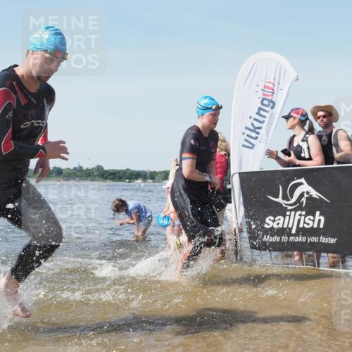 22.06.2025 - Viking Triathlon KatJ http://msf.ph/oto/8105752 22.06.2025 10:36:41 Schwimmen 232, 251, 332 meine-sportfotos.de