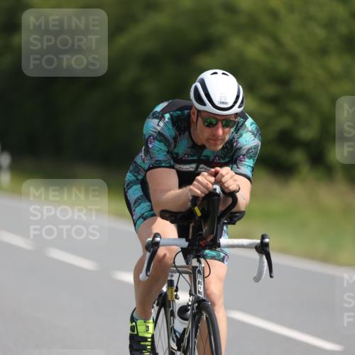 22.06.2025 - Viking Triathlon Yannick Fuchs http://msf.ph/oto/8105755 22.06.2025 11:30:09 Radfahren 288, 336, 376, 638, 651 meine-sportfotos.de