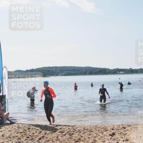 22.06.2025 - Viking Triathlon MichiJ http://msf.ph/oto/8105767 22.06.2025 10:51:14 Schwimmen 308, 436, 477, 484 meine-sportfotos.de