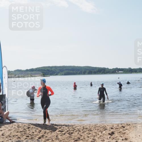 22.06.2025 - Viking Triathlon MichiJ http://msf.ph/oto/8105772 22.06.2025 10:51:14 Schwimmen 308, 436, 477, 484 meine-sportfotos.de