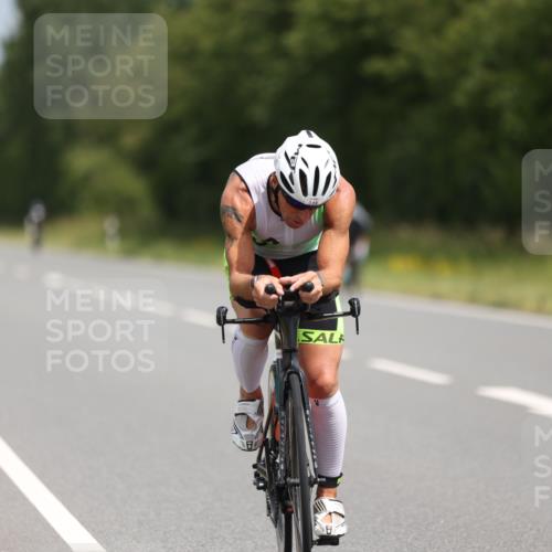 22.06.2025 - Viking Triathlon Yannick Fuchs http://msf.ph/oto/8105802 22.06.2025 12:10:50 Radfahren 106, 248, 267, 381 meine-sportfotos.de