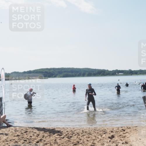 22.06.2025 - Viking Triathlon MichiJ http://msf.ph/oto/8105808 22.06.2025 10:51:17 Schwimmen 436, 477, 484 meine-sportfotos.de