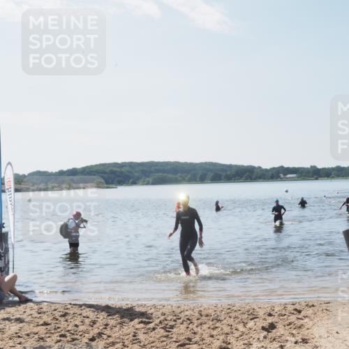 22.06.2025 - Viking Triathlon MichiJ http://msf.ph/oto/8105829 22.06.2025 10:51:18 Schwimmen 436, 477 meine-sportfotos.de