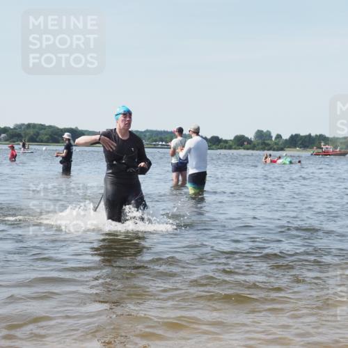 22.06.2025 - Viking Triathlon KatJ http://msf.ph/oto/8105832 22.06.2025 10:36:44 Schwimmen 332 meine-sportfotos.de