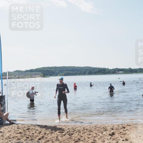 22.06.2025 - Viking Triathlon MichiJ http://msf.ph/oto/8105877 22.06.2025 10:51:20 Schwimmen 436, 477 meine-sportfotos.de