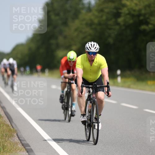 22.06.2025 - Viking Triathlon Yannick Fuchs http://msf.ph/oto/8105887 22.06.2025 12:11:06 Radfahren 107, 189, 618, 643, 658 meine-sportfotos.de