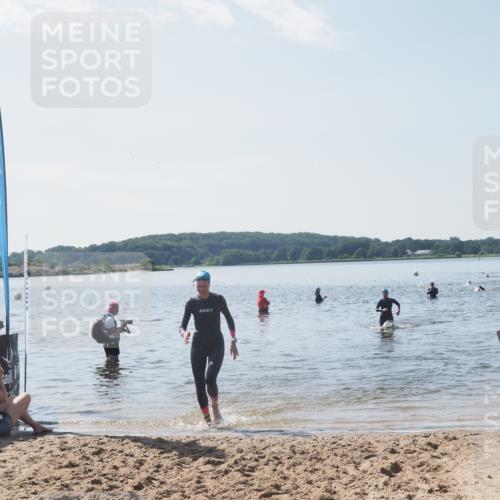 22.06.2025 - Viking Triathlon MichiJ http://msf.ph/oto/8105891 22.06.2025 10:51:20 Schwimmen 436, 477 meine-sportfotos.de